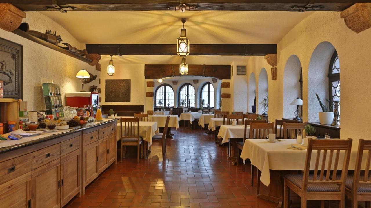 Burg Windeck ***S Hotel Buhl Bagian luar foto